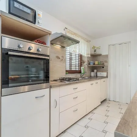 Apartment Nera *