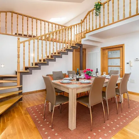 Nera Apartment *